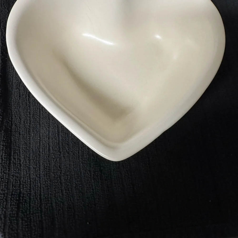 Pfaltzgraff 8” White Heart-Shaped‎ Dish